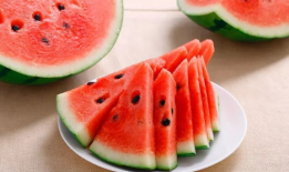 今日带你吃瓜,今日带你领略娱乐圈新鲜“瓜”事